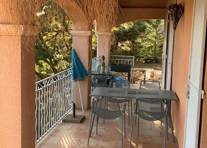 Homestay Chez Cathy Et Loic, 